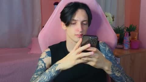 Snapshot of alexxone_ chatting on 10-02-25, 12:12 Alex online show from 10-02-25, 12:12