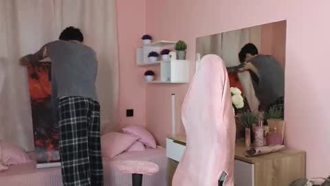 Snapshot of alexxone_ chatting on 10-14-25, 12:17 Alex online show from 10-14-25, 12:17