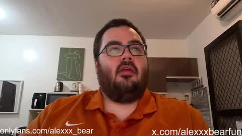 Snapshot of alexxxbear chatting on 02-19-25, 08:01 alexxxbear online show from 02-19-25, 08:01