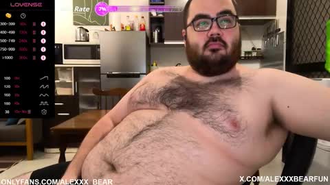 Snapshot of alexxxbear chatting on 11-01-25, 10:34 alexxxbear online show from 11-01-25, 10:34