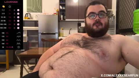 Snapshot of alexxxbear chatting on 11-21-25, 10:52 alexxxbear online show from 11-21-25, 10:52