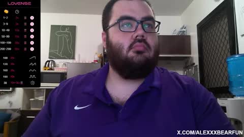 Snapshot of alexxxbear chatting on 11-23-25, 02:28 alexxxbear online show from 11-23-25, 02:28