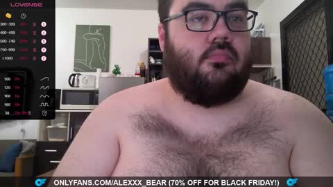 Snapshot of alexxxbear chatting on 11-30-25, 12:25 alexxxbear online show from 11-30-25, 12:25