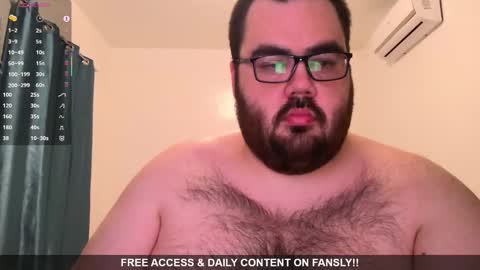 Snapshot of alexxxbear chatting on 02-12-26, 12:27 alexxxbear online show from 02-12-26, 12:27
