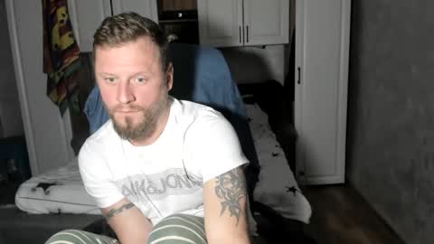 alexyno2022 ONLYFANS online show from 10-26-25, 12:22