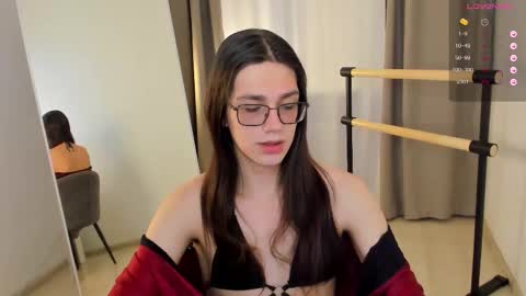 Alfreda online show from 10-05-25, 10:24