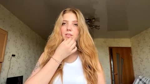 Snapshot of alfrediamalcom chatting on 09-10-25, 07:41 Maria online show from 09-10-25, 07:41