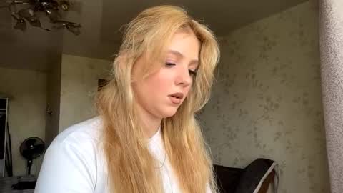 Snapshot of alfrediamalcom chatting on 10-01-25, 07:14 Maria online show from 10-01-25, 07:14