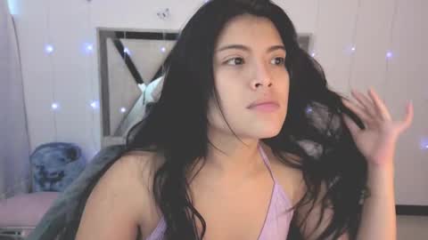 Carolina Join The Fan Club  online show from 11-11-25, 11:10