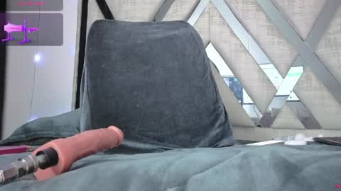 Carolina Join The Fan Club  online show from 04-21-26, 01:42