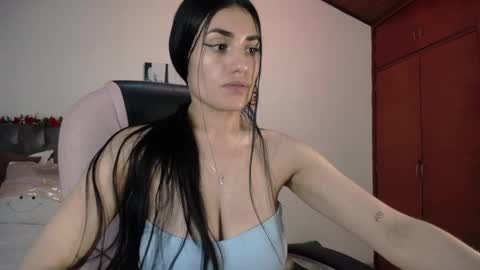 Snapshot of alheli_16 chatting on 12-19-24, 12:56 Alheli online show from 12-19-24, 12:56