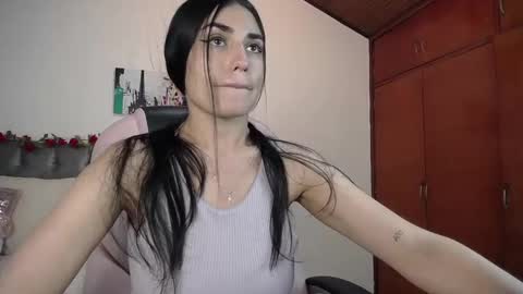 Snapshot of alheli_16 chatting on 12-27-24, 12:23 Alheli online show from 12-27-24, 12:23