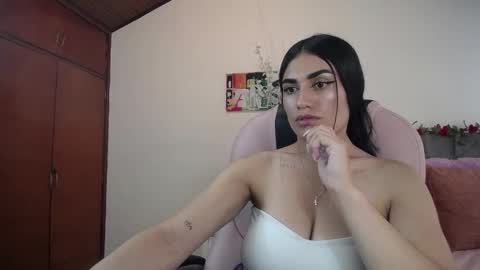 Snapshot of alheli_16 chatting on 01-25-25, 03:30 Alheli online show from 01-25-25, 03:30