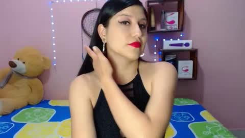 Snapshot of ali_squirt chatting on 01-24-25, 10:19 alixia online show from 01-24-25, 10:19
