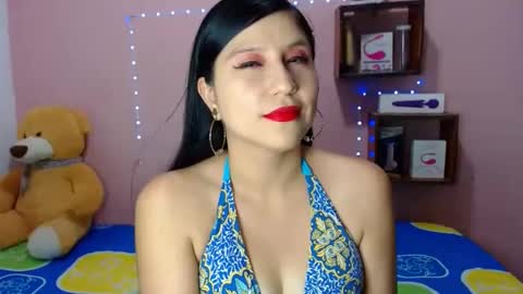 Snapshot of ali_squirt chatting on 10-01-25, 10:27 alixia online show from 10-01-25, 10:27