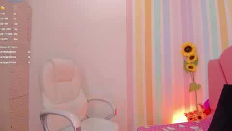 Snapshot of alia_peach_ chatting on 03-11-25, 07:58 Alia online show from 03-11-25, 07:58