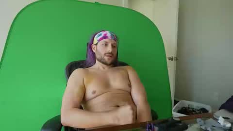 Luke online show from 04-03-26, 12:19