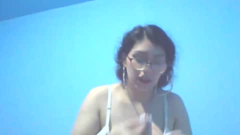 Snapshot of alibava22 chatting on 03-11-26, 11:44 alibava22 online show from 03-11-26, 11:44
