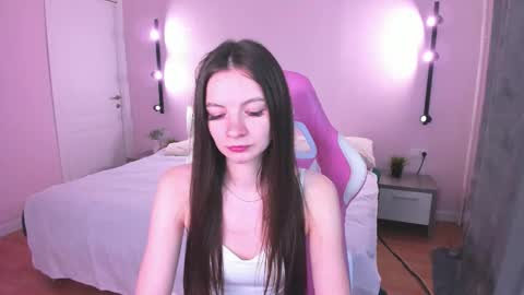Snapshot of alic_black chatting on 10-07-25, 12:52 alic_black online show from 10-07-25, 12:52