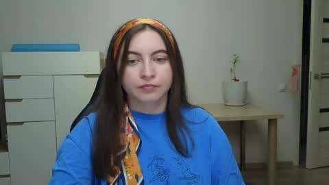 Alice online show from 05-04-26, 03:19