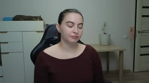 Alice online show from 05-05-26, 06:27