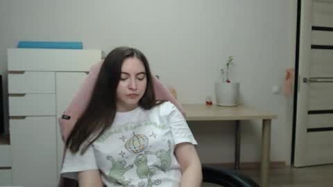 Alice online show from 05-14-26, 05:53