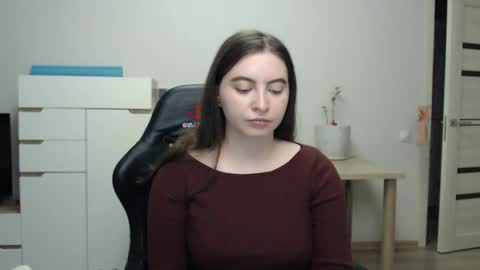 Alice online show from 05-24-26, 02:22