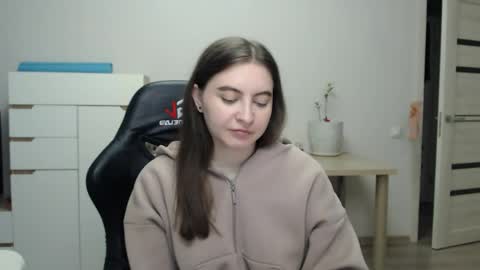Alice online show from 06-01-26, 01:35