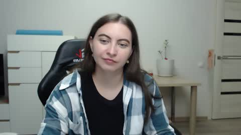 Alice online show from 07-16-26, 05:08