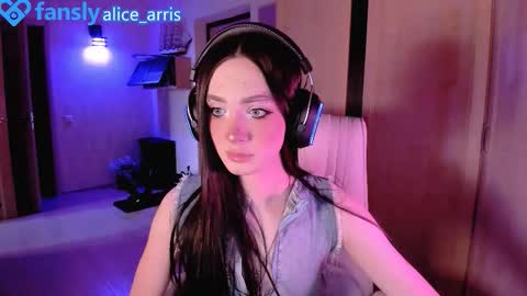 Snapshot of alice__aris chatting on 02-18-26, 02:13 Alice Aris online show from 02-18-26, 02:13