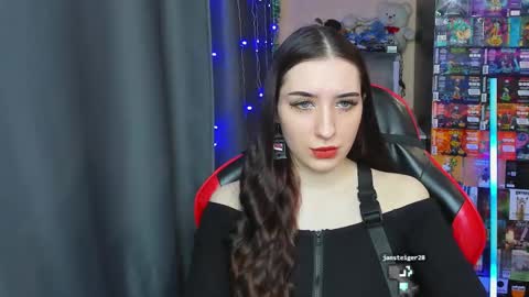 Snapshot of alice_bailey chatting on 03-04-25, 12:22 Alice online show from 03-04-25, 12:22