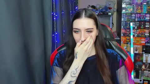 Snapshot of alice_bailey chatting on 03-07-25, 04:11 Alice online show from 03-07-25, 04:11