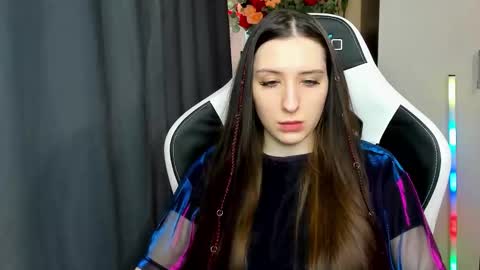 Snapshot of alice_bailey chatting on 03-10-26, 12:10 Alice online show from 03-10-26, 12:10