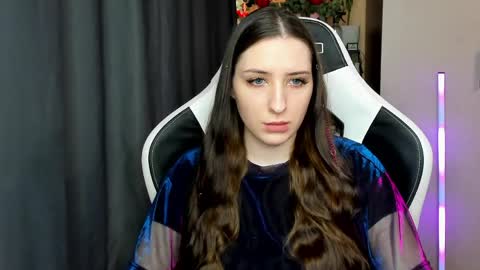 Snapshot of alice_bailey chatting on 04-16-26, 12:39 Alice online show from 04-16-26, 12:39