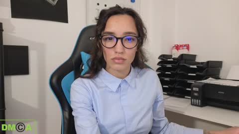 Snapshot of alice_bane chatting on 01-07-25, 03:33 A R Y A  T I A online show from 01-07-25, 03:33