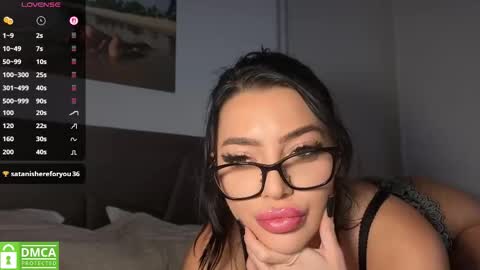 Snapshot of alice_bane chatting on 11-08-25, 11:03 A R Y A T I A online show from 11-08-25, 11:03