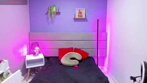 alice_brookss_ online show from 01-29-25, 05:13