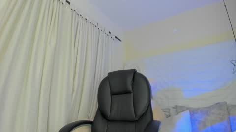 alice_brownnn online show from 02-23-25, 07:55