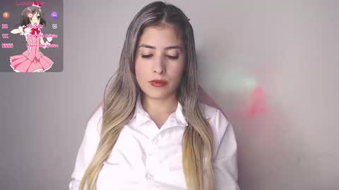 Snapshot of alice_cespedes chatting on 01-12-26, 10:37 alice_cespedes online show from 01-12-26, 10:37