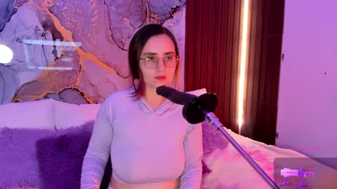 Mey online show from 12-18-25, 04:40