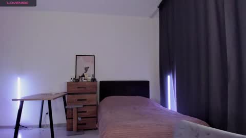 Snapshot of alice_dias chatting on 12-22-24, 04:27 alice_dias online show from 12-22-24, 04:27