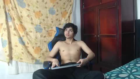Snapshot of alice_julls chatting on 05-21-26, 05:42 alice online show from 05-21-26, 05:42