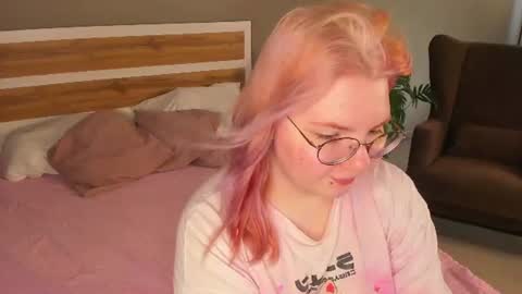 Alice online show from 06-26-26, 11:14