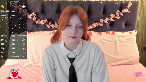 Snapshot of alice_langley chatting on 12-14-25, 11:26 Alice 3 online show from 12-14-25, 11:26