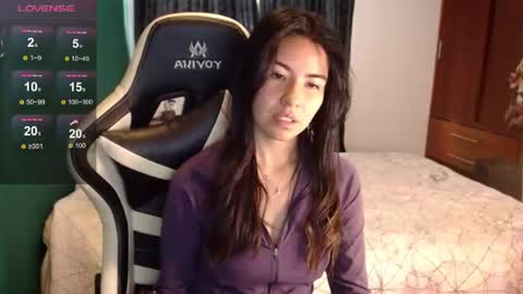 Snapshot of alice_middle01 chatting on 06-16-26, 04:53 Alice online show from 06-16-26, 04:53