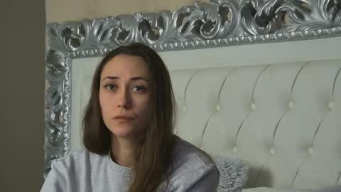 Snapshot of alice_munro chatting on 01-07-26, 08:33 AliceMunro online show from 01-07-26, 08:33