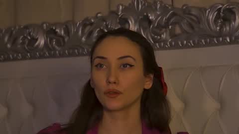 Snapshot of alice_munro chatting on 02-13-26, 08:38 AliceMunro online show from 02-13-26, 08:38