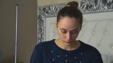 Snapshot of alice_munro chatting on 02-17-26, 07:09 AliceMunro online show from 02-17-26, 07:09