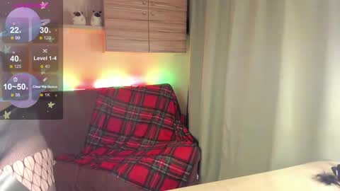 Snapshot of alice_next_door_ chatting on 12-14-25, 02:00 Alice online show from 12-14-25, 02:00