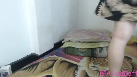 Snapshot of alice_psilocybe_sabina420 chatting on 06-23-26, 03:10 Alicia Aldara online show from 06-23-26, 03:10